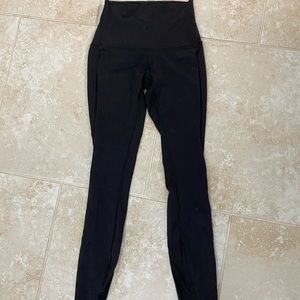 Lululemon pants with mesh details size 2